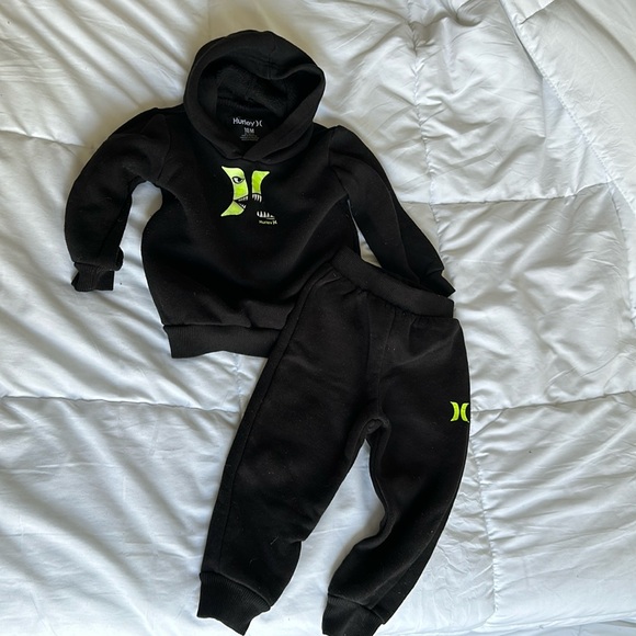 18mo Hurley sweatsuit - Picture 1 of 1